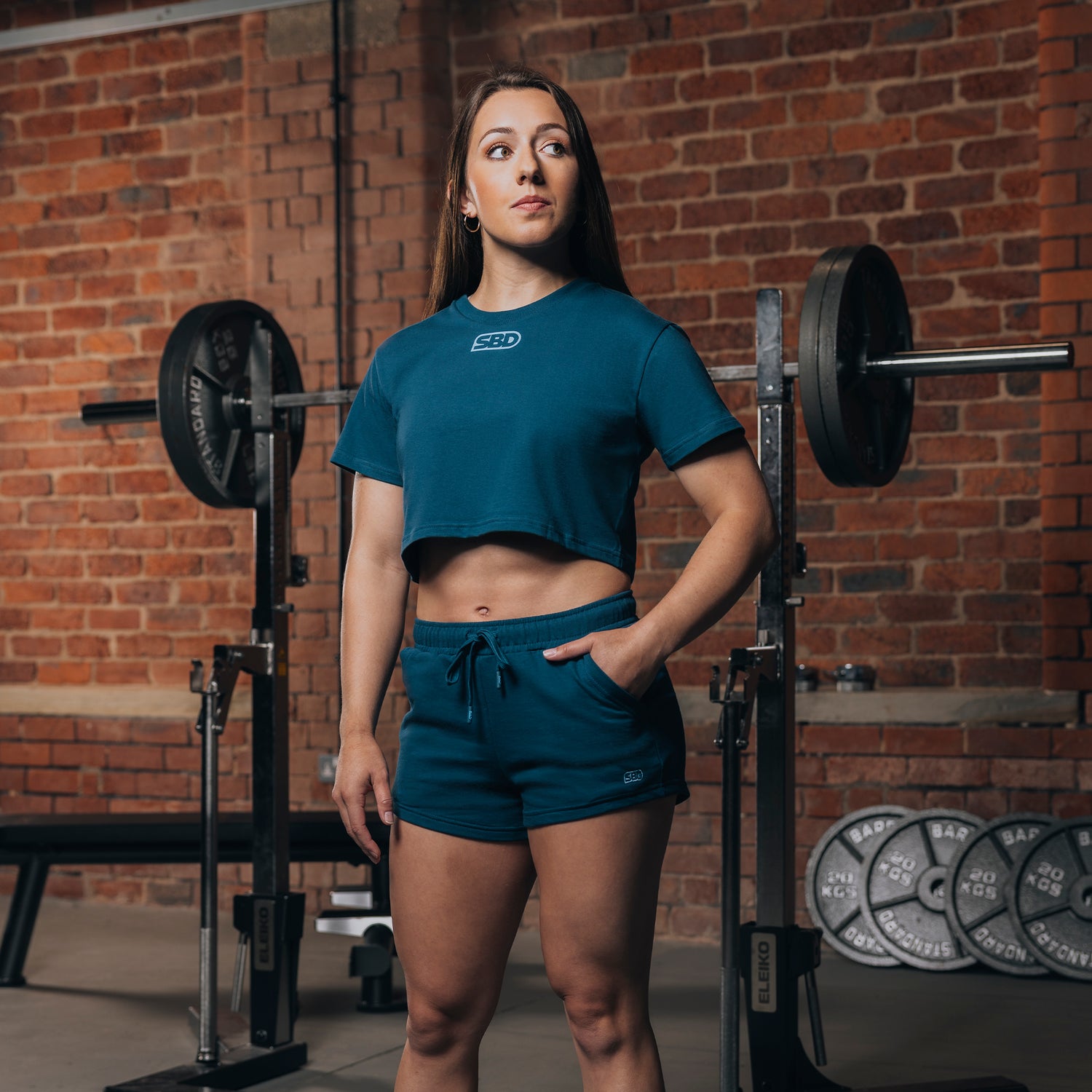 REFLECT Crop tops